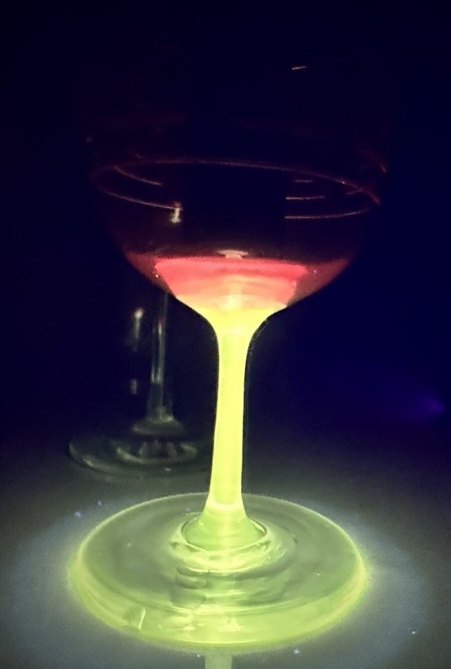 Vintage Pink Greek Key Etched Sherry Glass Set Of 4 Art Deco 4oz UV Reactive